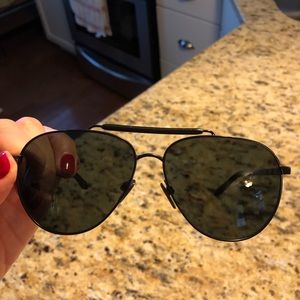 Burberry aviators- black